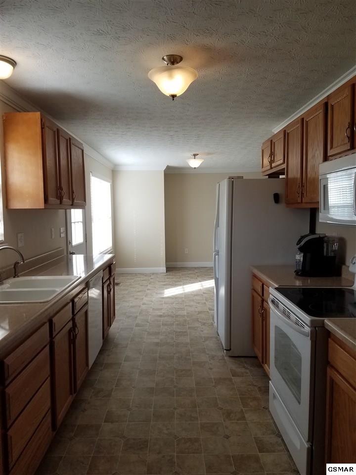 539 Old Stage Road Dandridge, TN 37725 - Photo 12 of 17 Gallery Image 12
