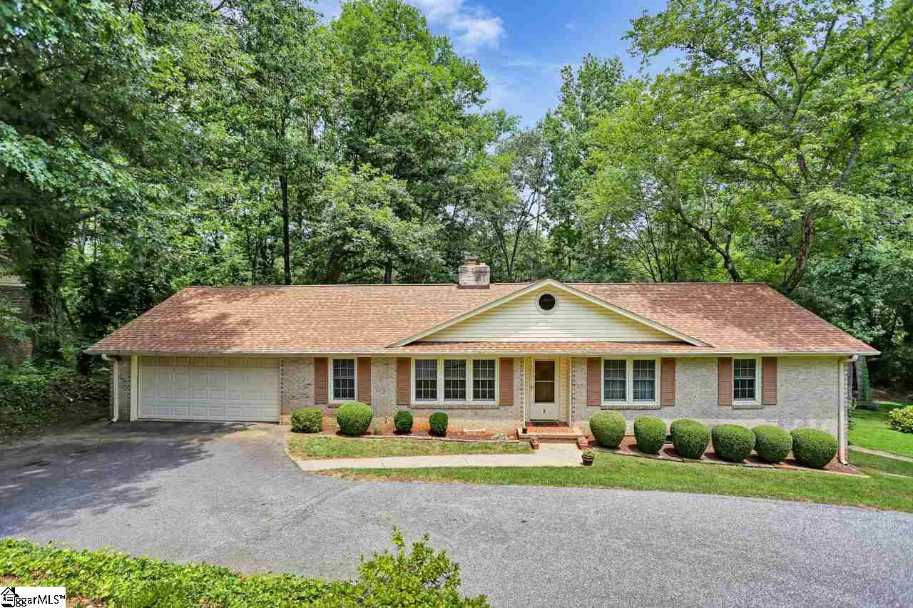 8 Hillbrook Road Taylors, SC 29687 - Photo 1 of 23 Gallery Image 1
