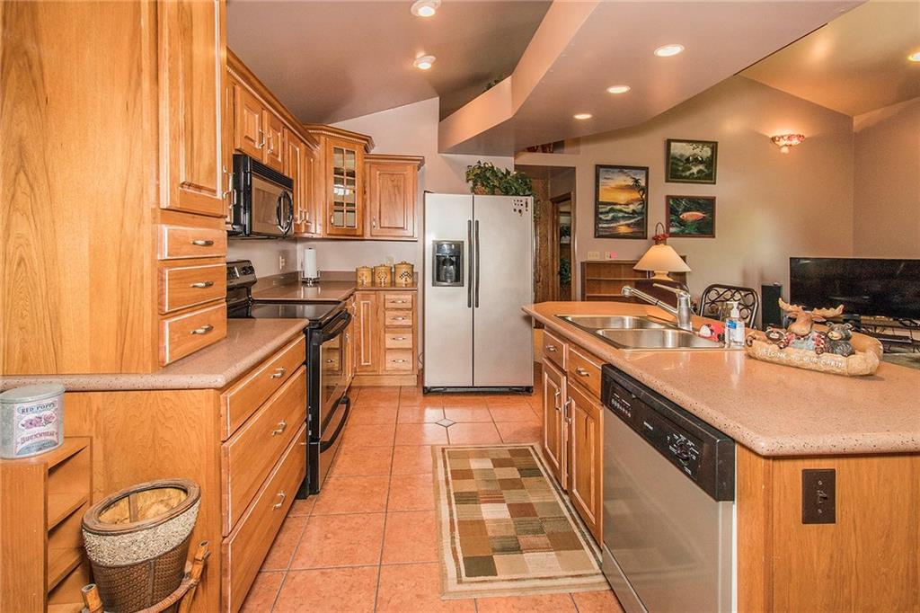 265 4 Seasons Road Boswell, PA 15531 - Photo 19 of 25 GUEST HOUSE: Gorgeous updated Kitchen
