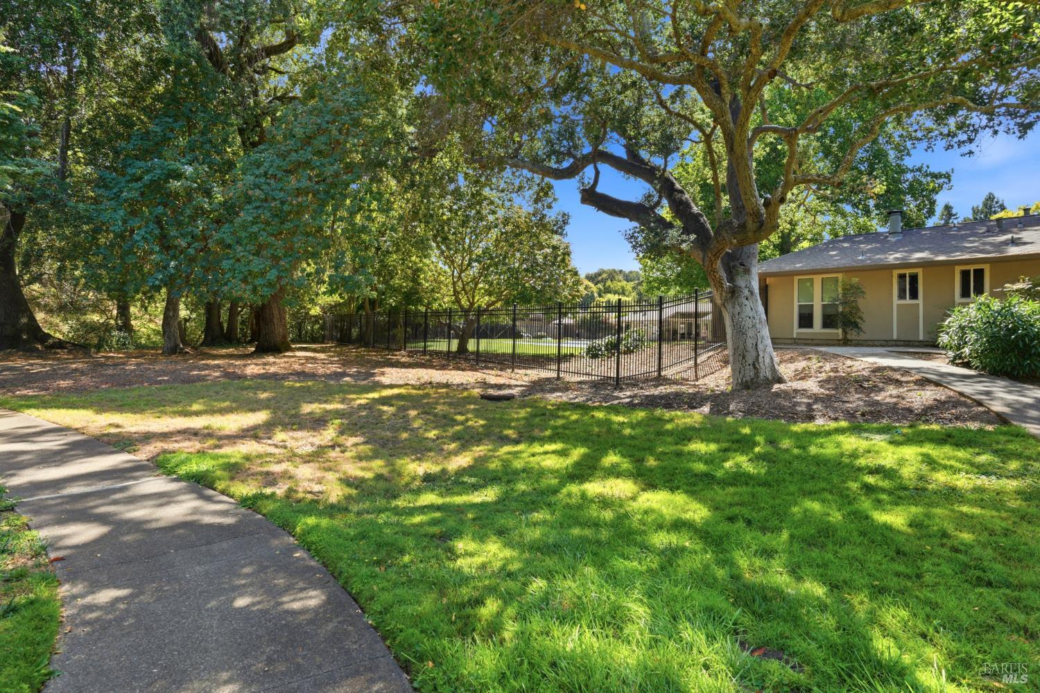 245 Roundtree Way San Rafael, CA 94903 - Photo 22 of 26