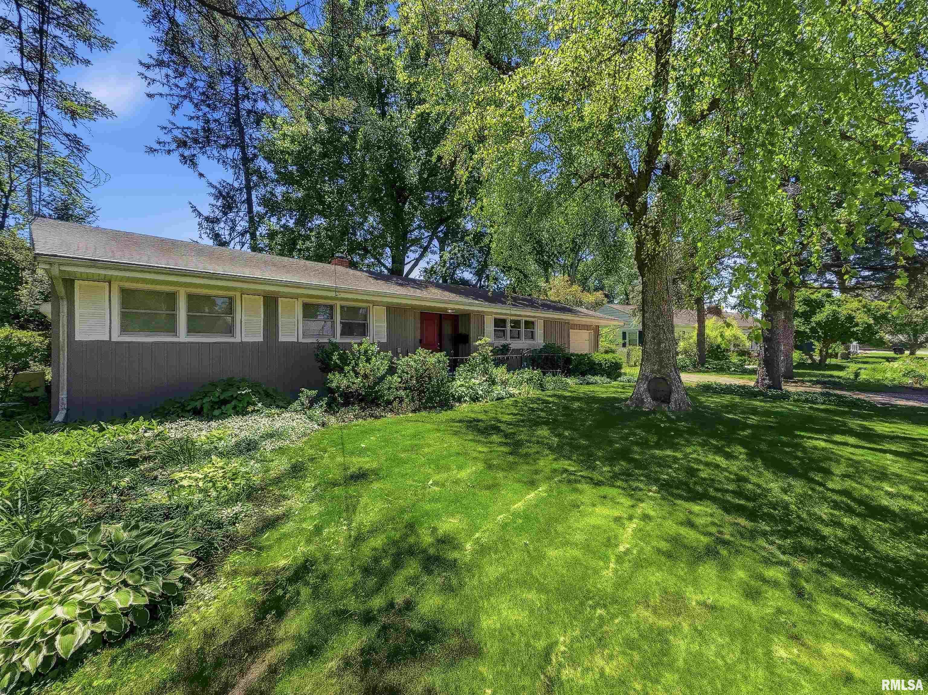 3 Wilmette Drive Normal, IL 61761 - Photo 2 of 38