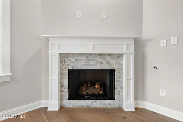 $375,900 | 726 Coahoma Court, Nesbit, MS 38651