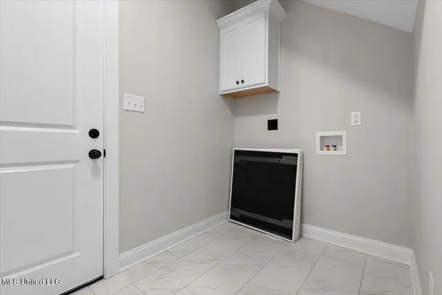 $374,900 | 726 Coahoma Court, Nesbit, MS 38651