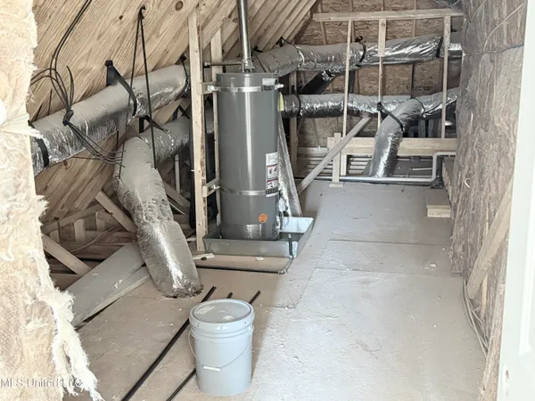 $375,900 | 726 Coahoma Court, Nesbit, MS 38651