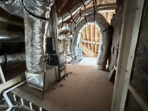 $375,900 | 726 Coahoma Court, Nesbit, MS 38651