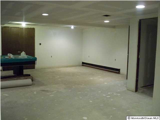 257 Chain O' Hills Road Colonia, NJ 07067 - Photo 15 of 25 Additional Photo