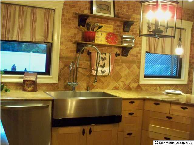 257 Chain O' Hills Road Colonia, NJ 07067 - Photo 3 of 25 Additional Photo