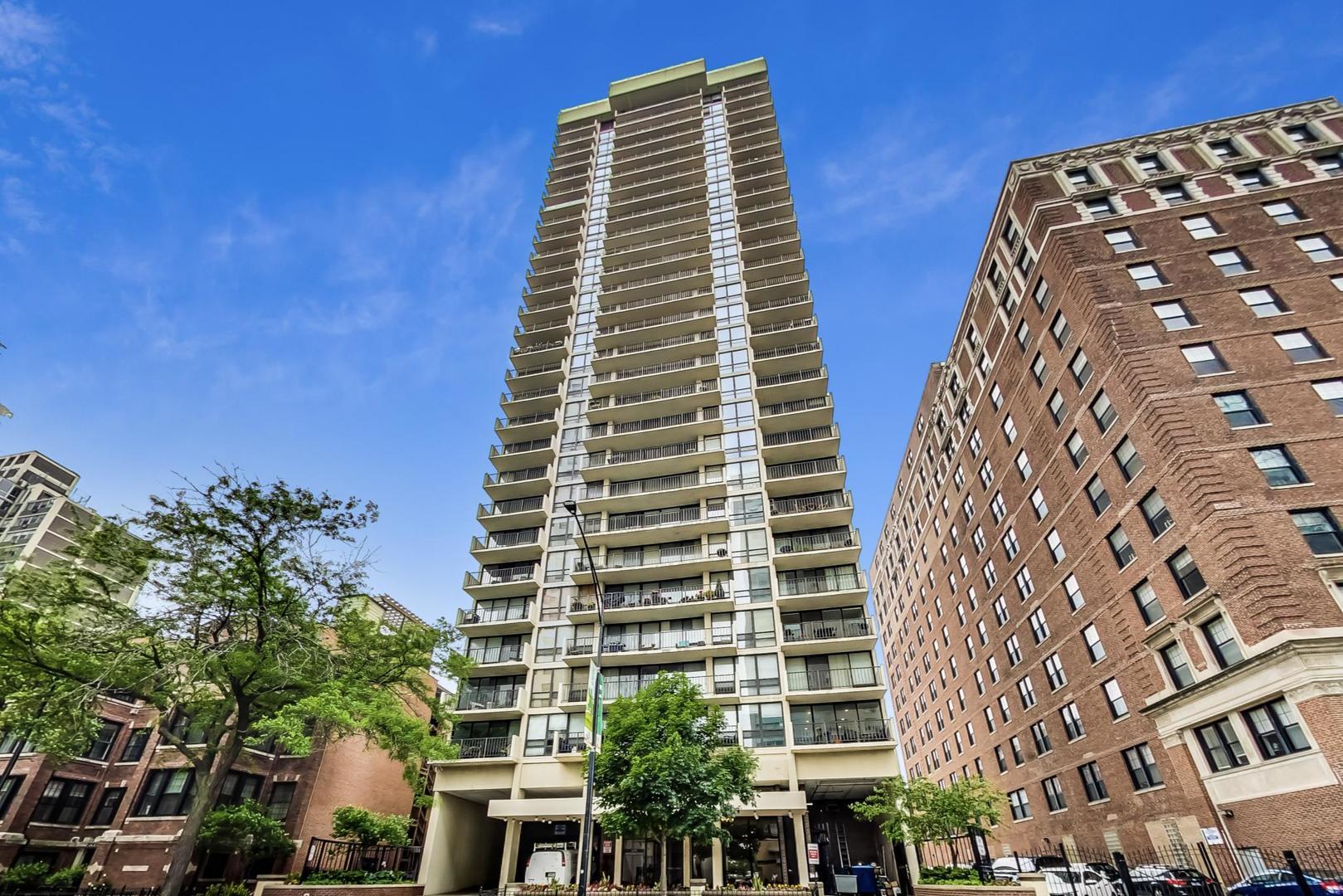 3150 North Sheridan Road, Unit 16A Chicago, IL 60657 - Photo 1 of 11 Gallery Image 1