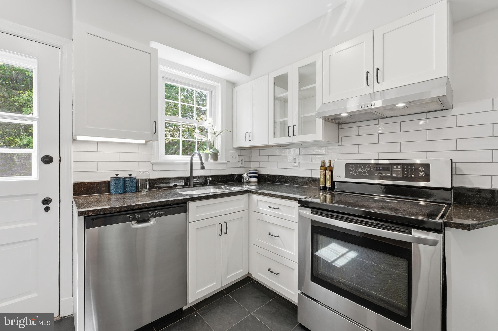 9604 Garwood Street Silver Spring, MD 20901 - Photo 19 of 60