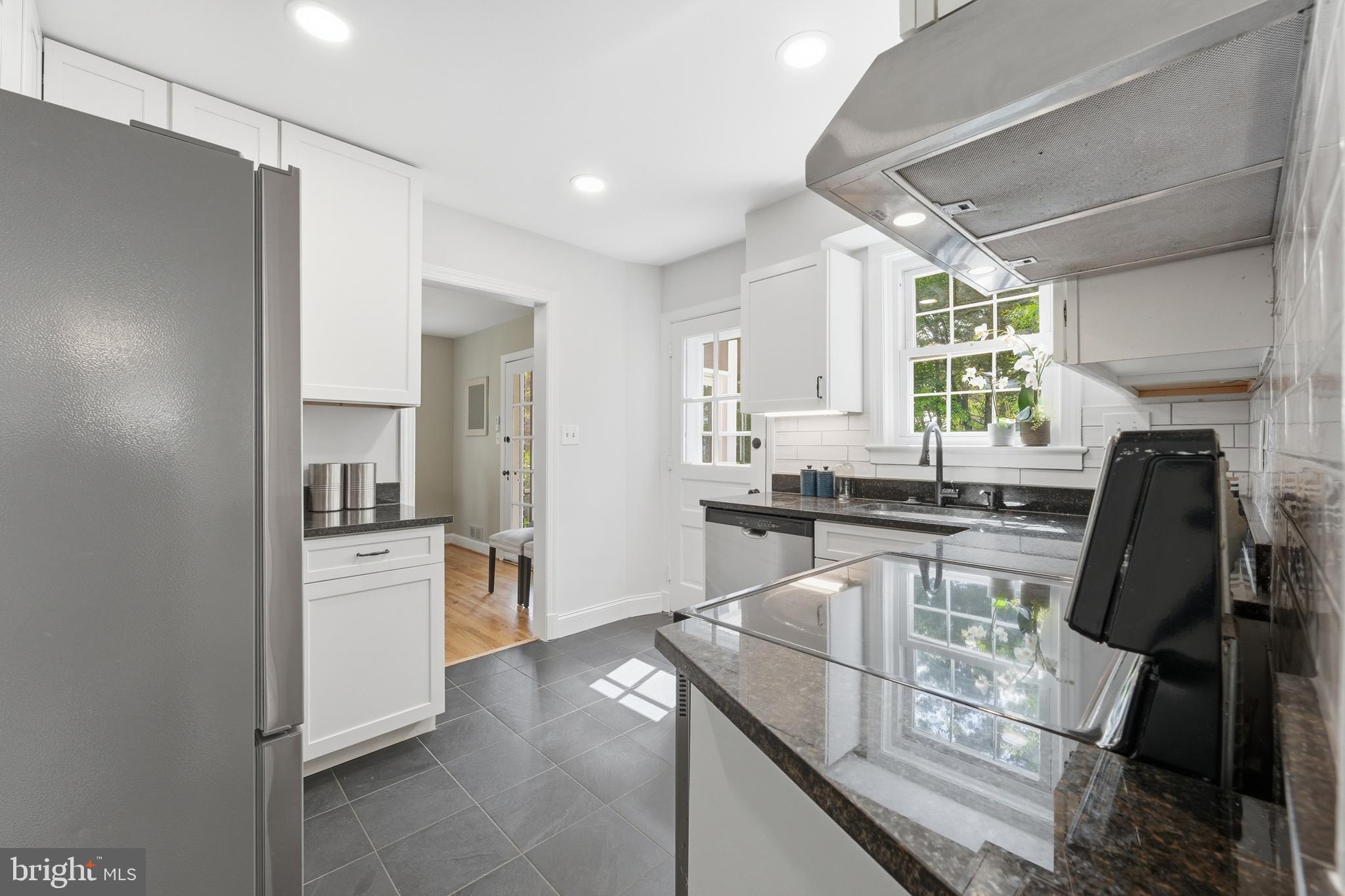 9604 Garwood Street Silver Spring, MD 20901 - Photo 21 of 60