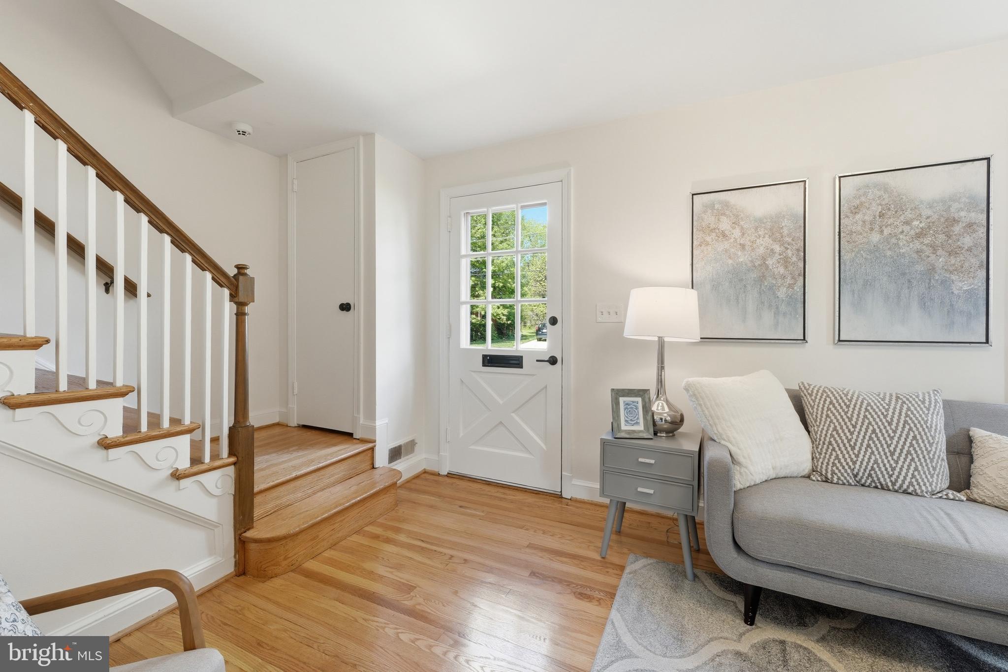 9604 Garwood Street Silver Spring, MD 20901 - Photo 4 of 60