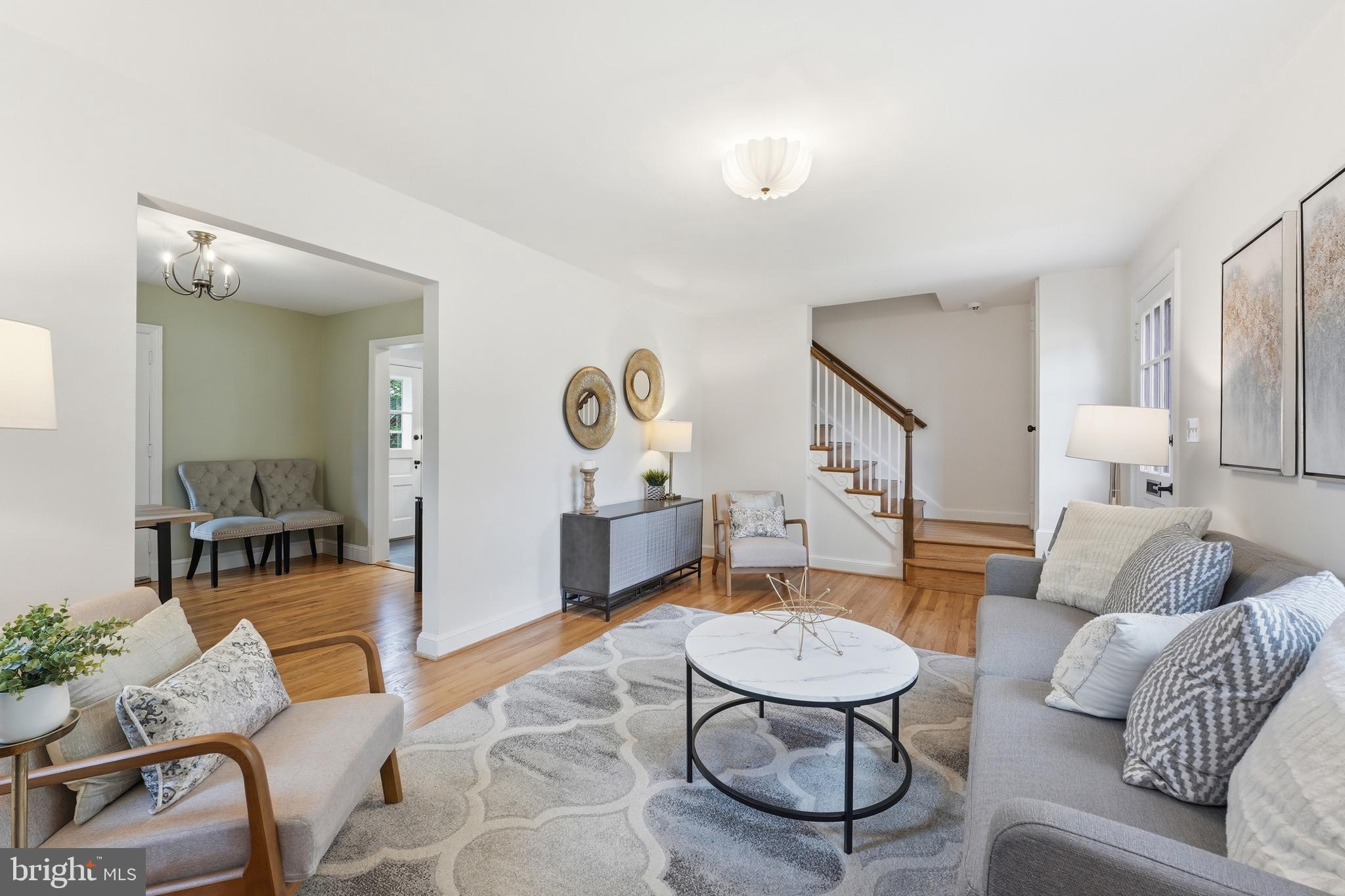 9604 Garwood Street Silver Spring, MD 20901 - Photo 5 of 60