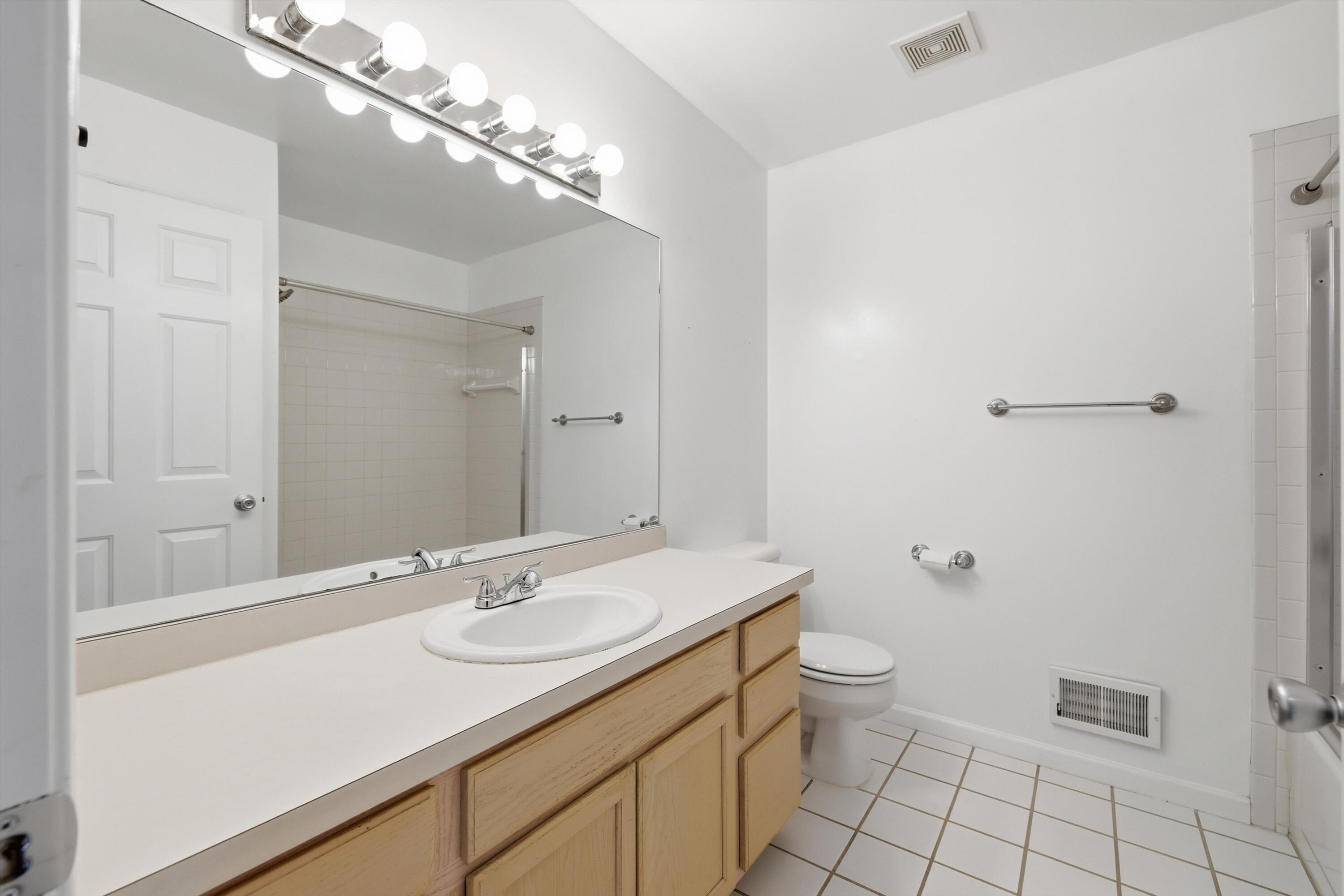 4957 Crooks Road Royal Oak, MI 48073 - Photo 14 of 25 19-5X7A5884