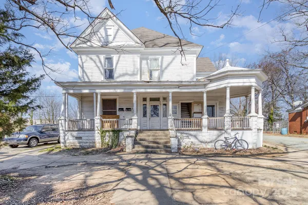 $259,900 | 616 North Mebane Street, Burlington, NC 27217