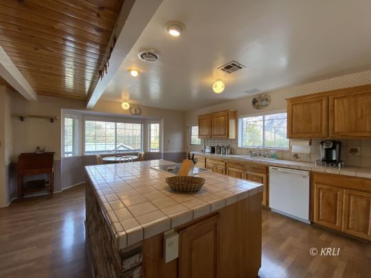 101 Rogers Road Kernville, CA 93238 - Photo 10 of 48 Gallery Image 10