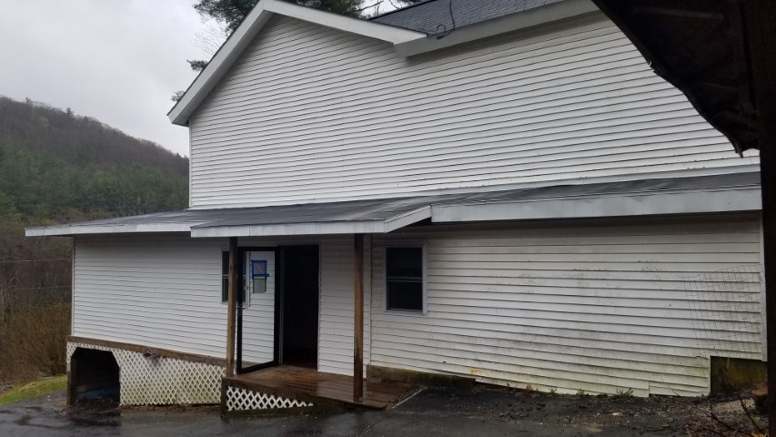15 Randall Hill Road Springfield, VT 05156 - Photo 3 of 14