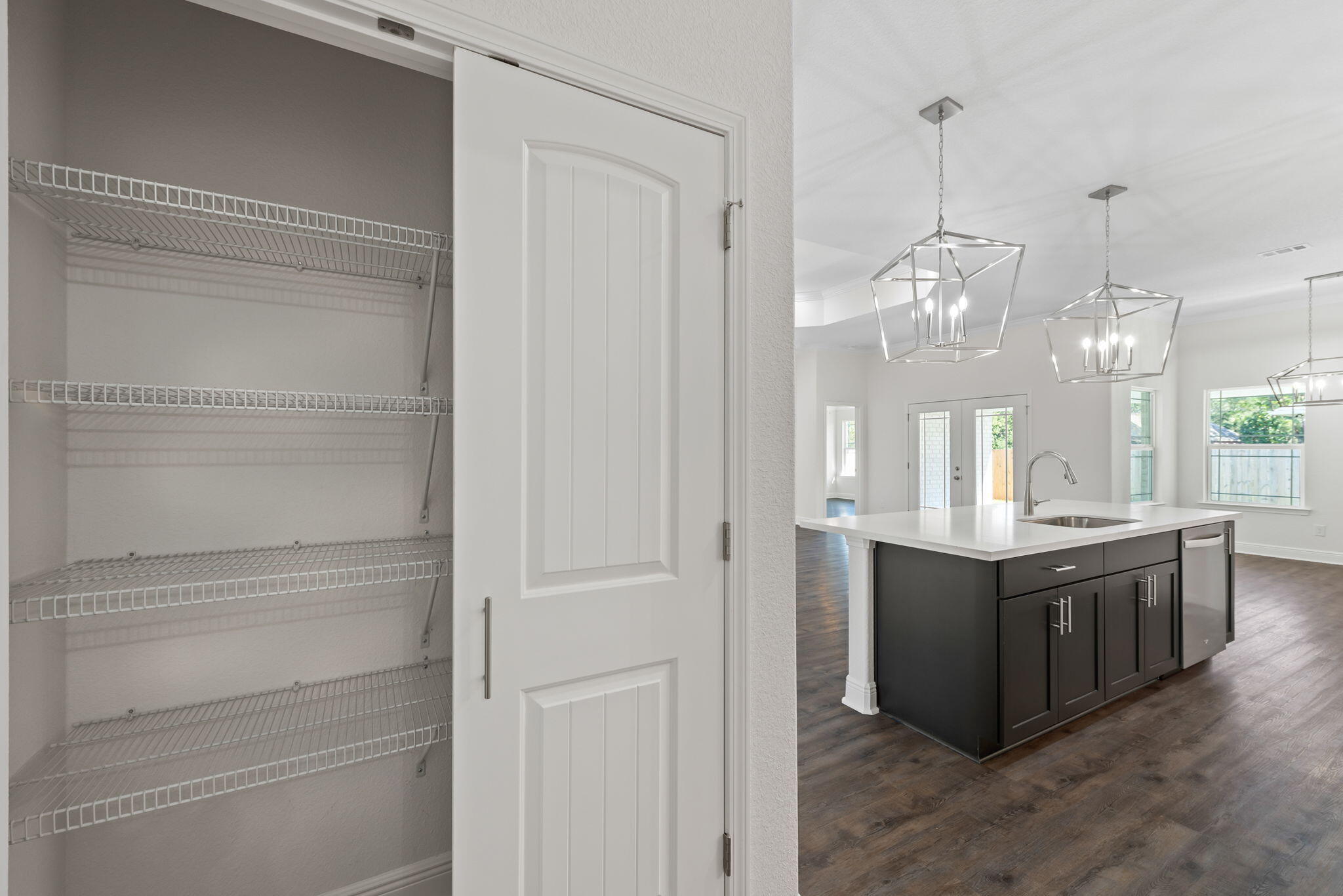 9250 Ridge Road Navarre, FL 32566 - Photo 16 of 39 Pantry