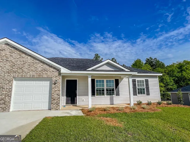 $1,675 | 107 Callaway Crescent, Statesboro, GA 30458