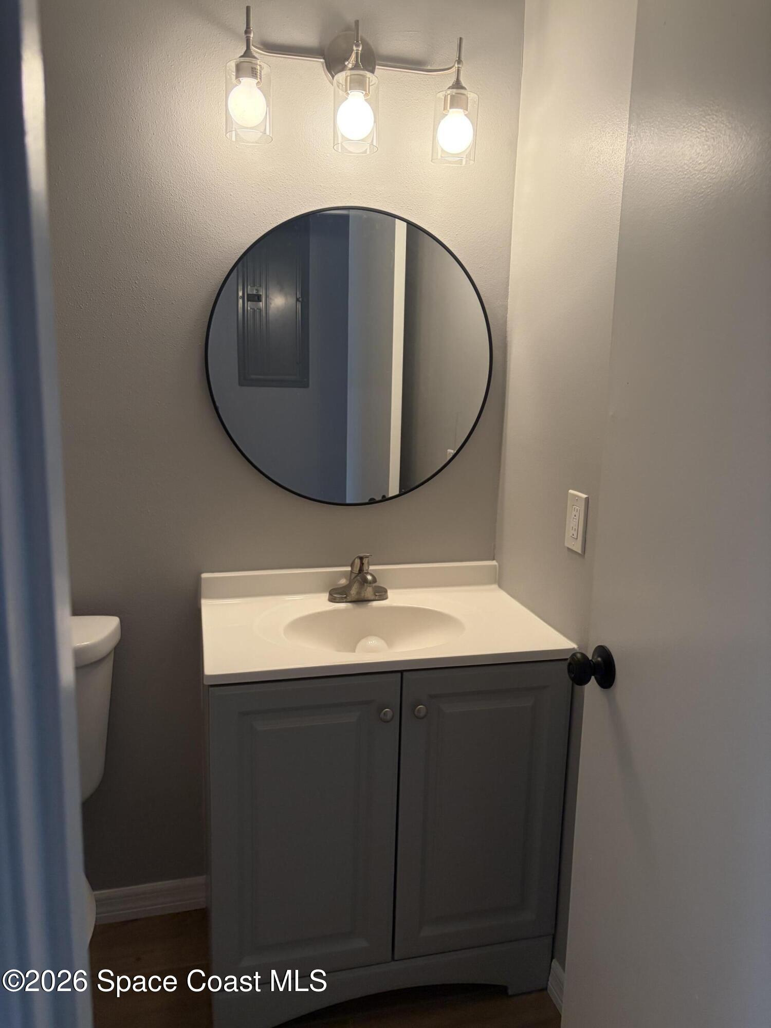 1136 Minnet Court Northeast Palm Bay, FL 32905 - Photo 21 of 31 Guest Bathroom 2 - Copy