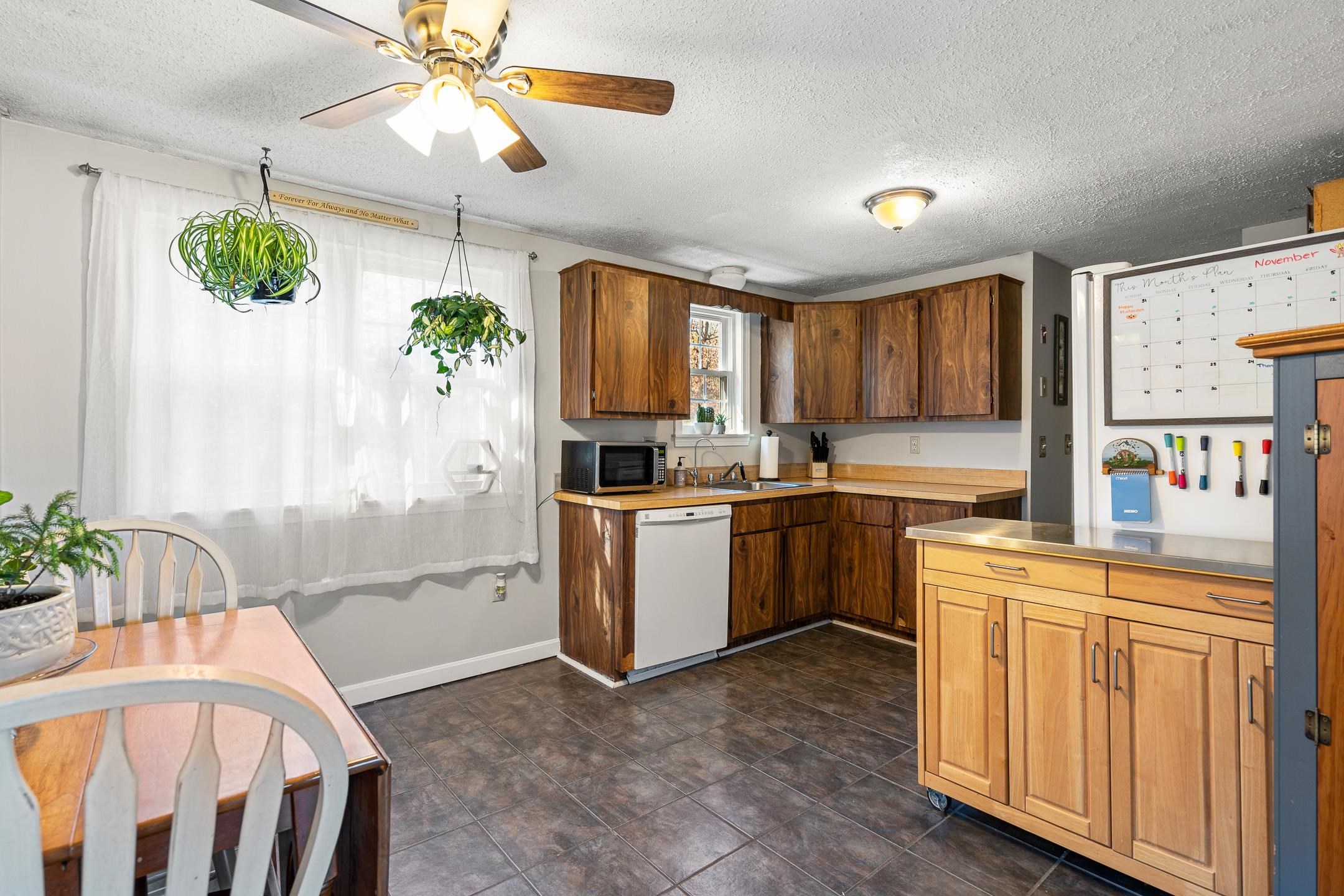 20 Juniper Road, Unit L Derry, NH 03038 - Photo 6 of 21