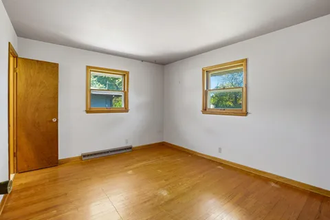 $299,900 | 501 Nicholson Avenue, South Milwaukee, WI 53172