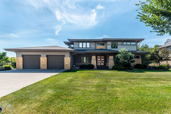 $898,000 | 117 Sienna Circle, Mankato, MN 56001
