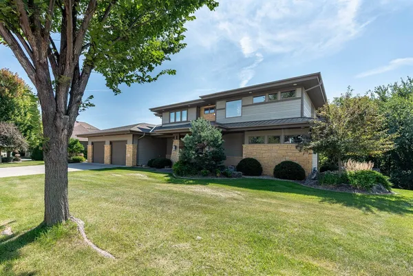 $898,000 | 117 Sienna Circle, Mankato, MN 56001