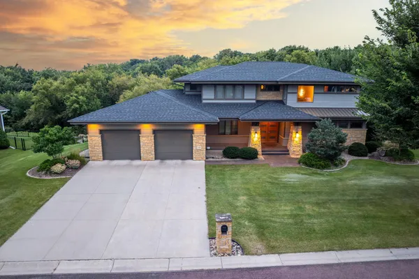 $898,000 | 117 Sienna Circle, Mankato, MN 56001