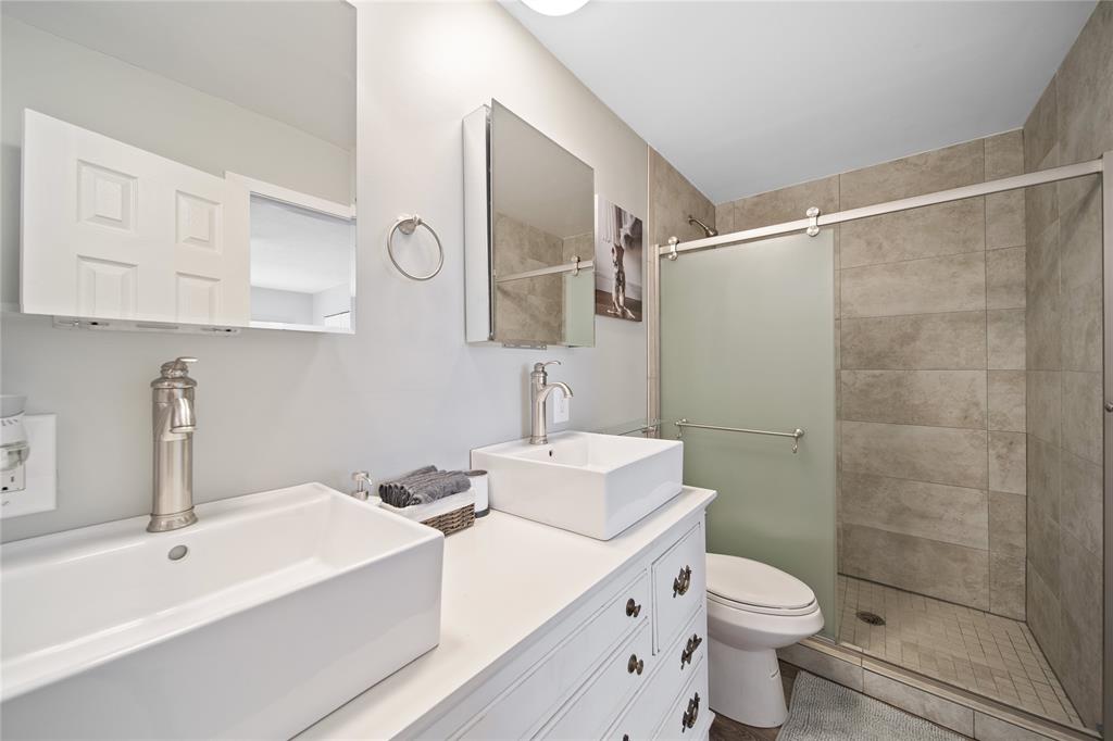 3381 Sam Rayburn Run Carrollton, TX 75007 - Photo 18 of 38