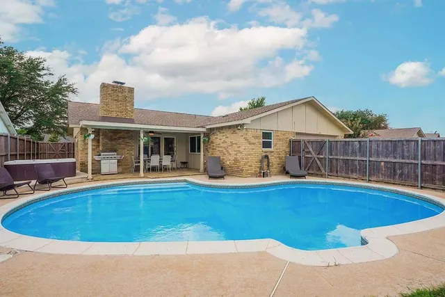 $3,300 | 3381 Sam Rayburn Run, Carrollton, TX 75007