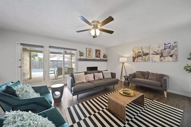 $3,300 | 3381 Sam Rayburn Run, Carrollton, TX 75007