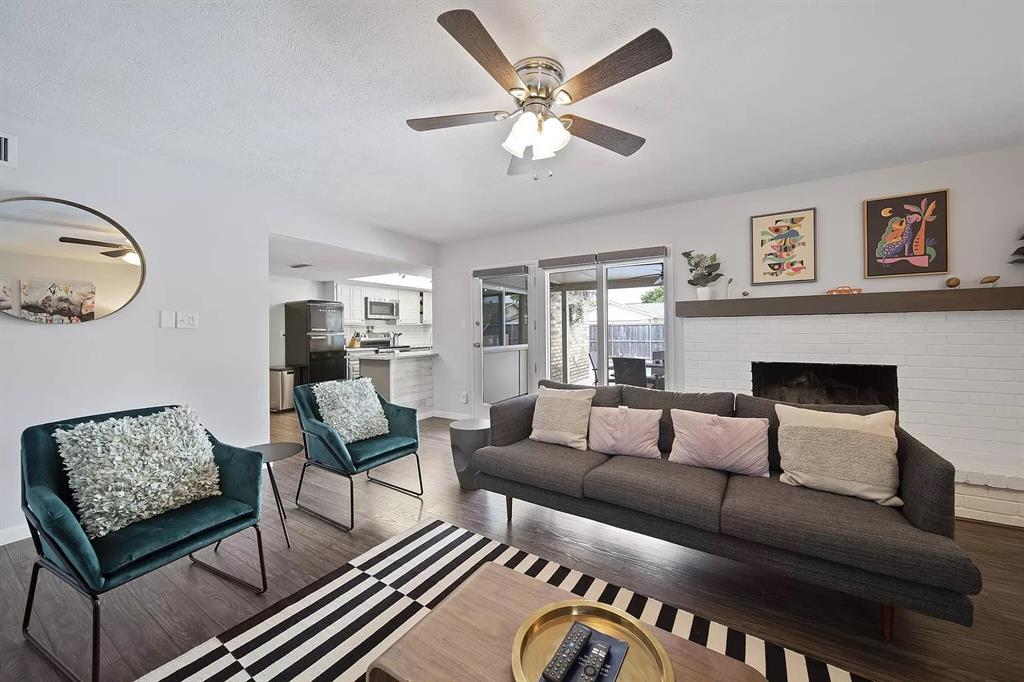 3381 Sam Rayburn Run Carrollton, TX 75007 - Photo 5 of 26