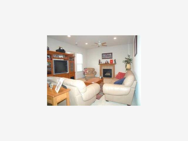 1286 Sapphire Court Ripon, CA 95366 - Photo 7 of 11 Gallery Image 7