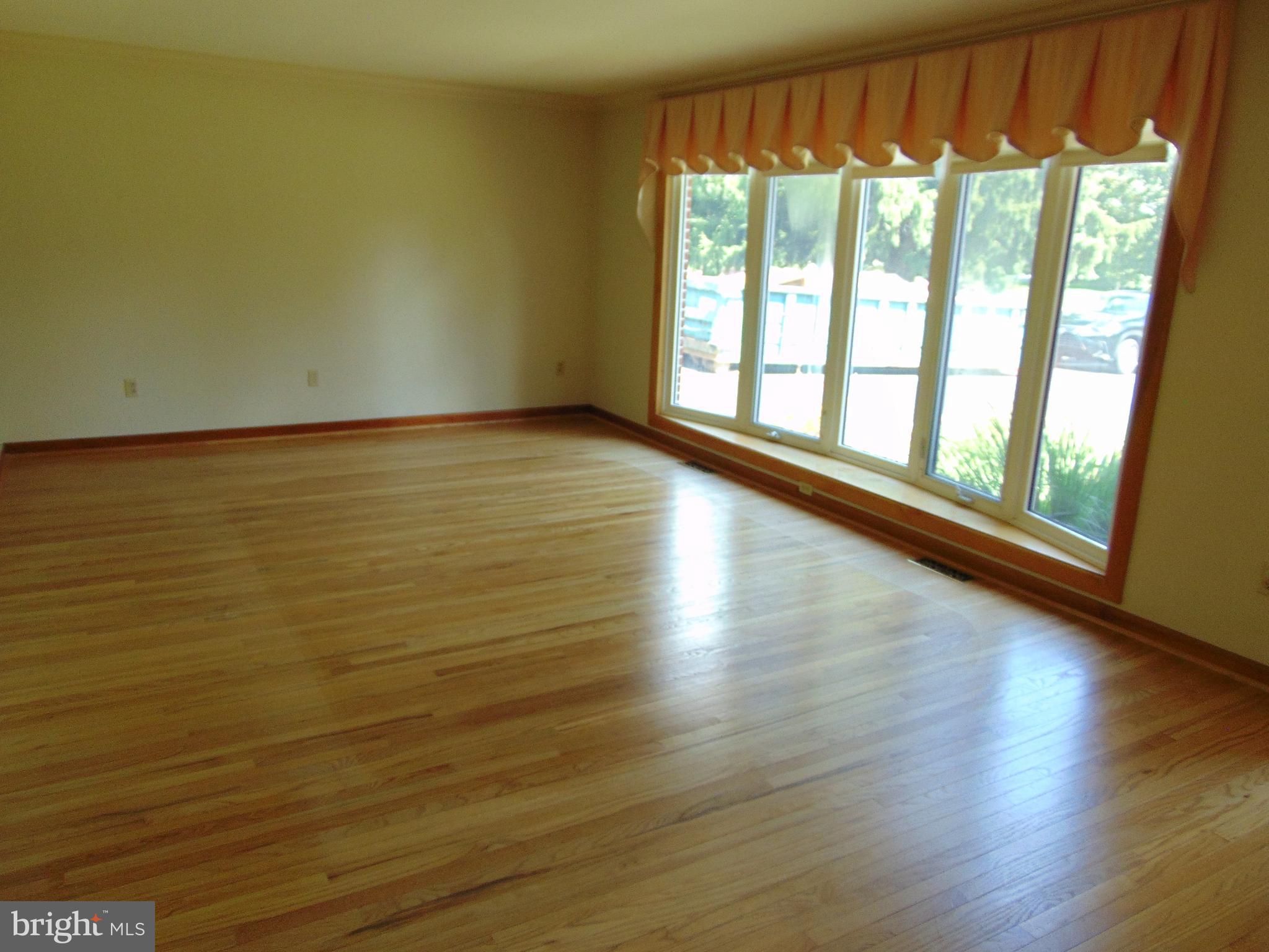 250 Corner Ketch Road Downingtown, PA 19335 - Photo 6 of 17 Gallery Image 6