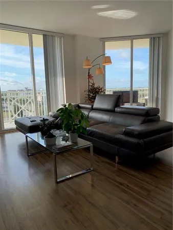 $3,350 | 350 North Federal Highway, Unit 715, Boynton Beach, FL 33435