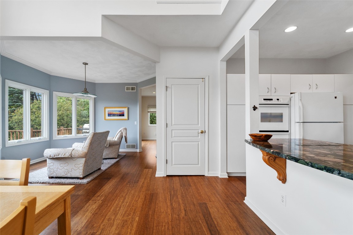 3129 Knapp Road Vestal, NY 13850 - Photo 9 of 49 Gallery Image 9