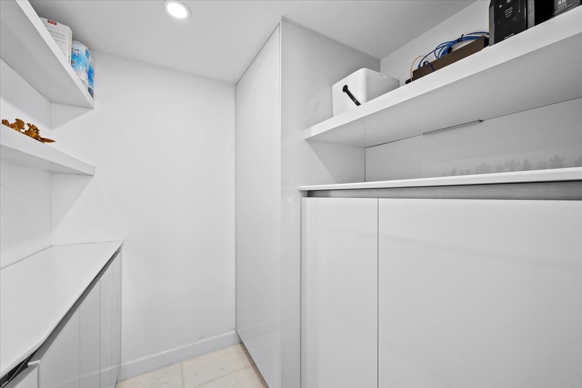 2000 South Ocean Boulevard, Unit 11D Boca Raton, FL 33432 - Photo 12 of 31 a close up view of shower