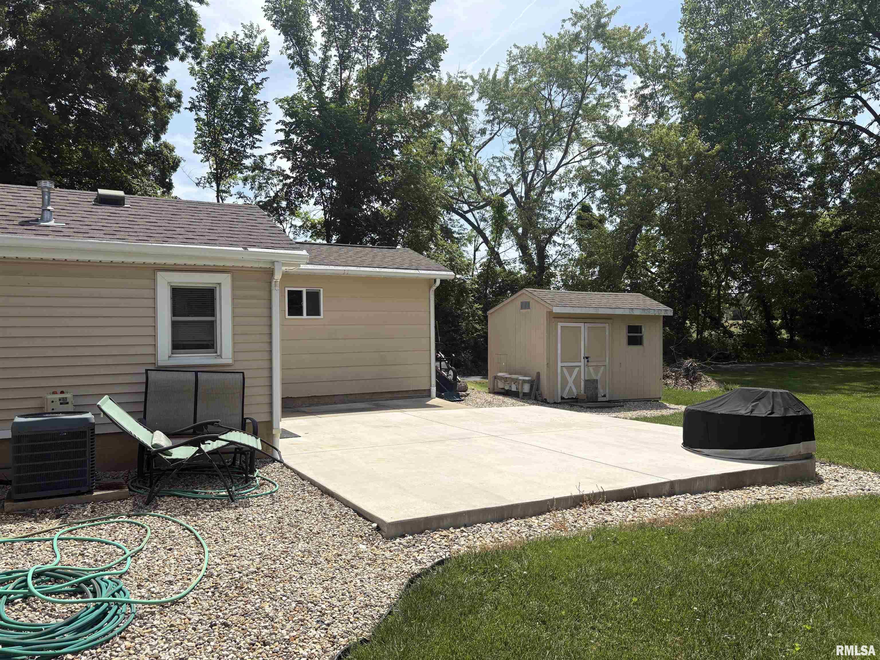 22605 Veterans Road Morton, IL 61550 - Photo 2 of 11