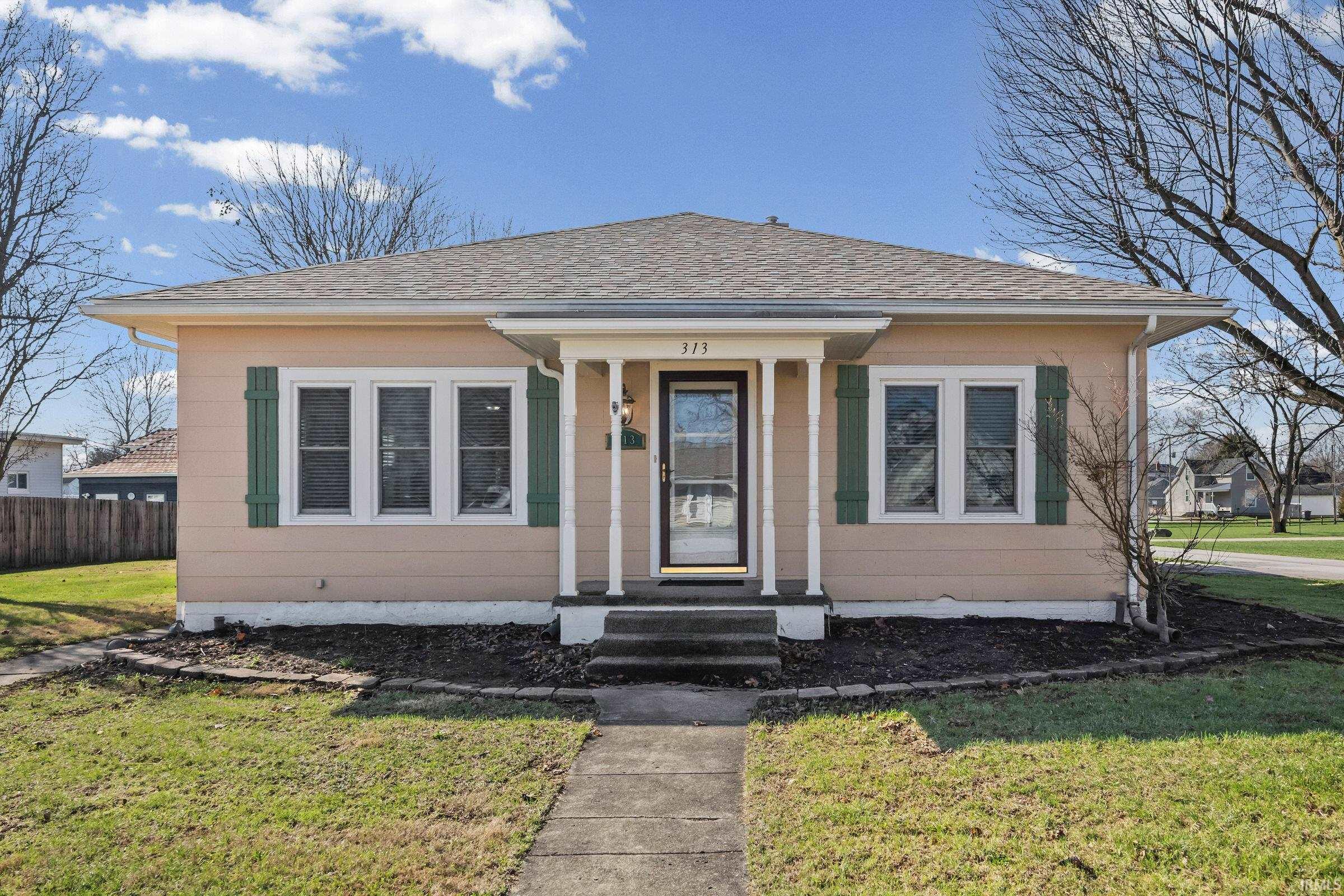 313 West Jackson Street Mulberry, IN 46058 - Photo 1 of 27