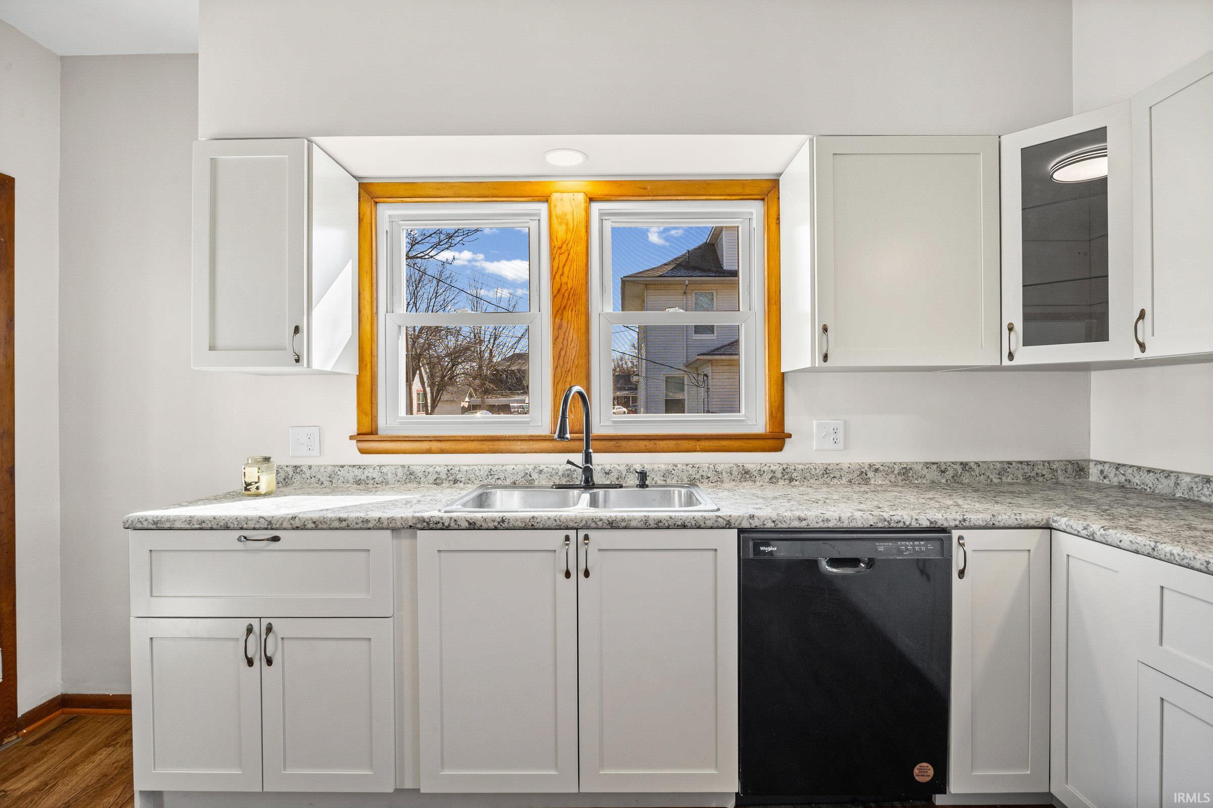 313 West Jackson Street Mulberry, IN 46058 - Photo 12 of 27