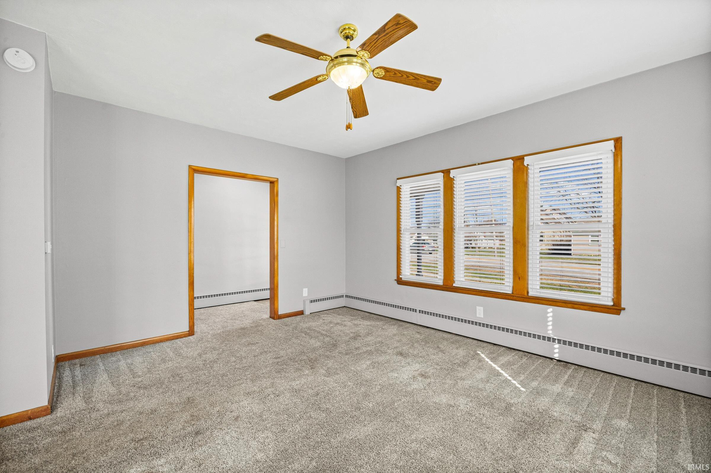 313 West Jackson Street Mulberry, IN 46058 - Photo 5 of 27