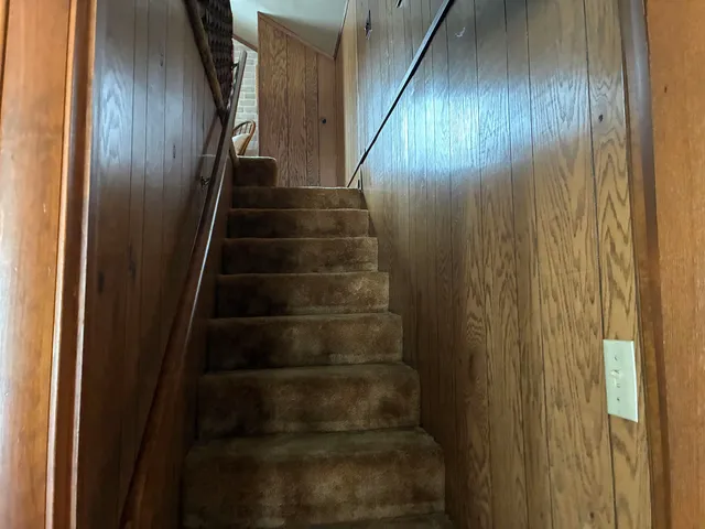 $699,900 | N6120 Cattau Beach Court, Shawano, WI 54166