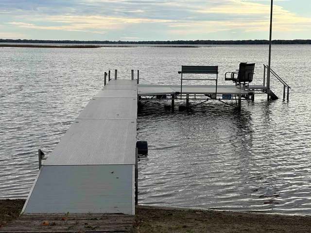 $699,900 | N6120 Cattau Beach Court, Shawano, WI 54166