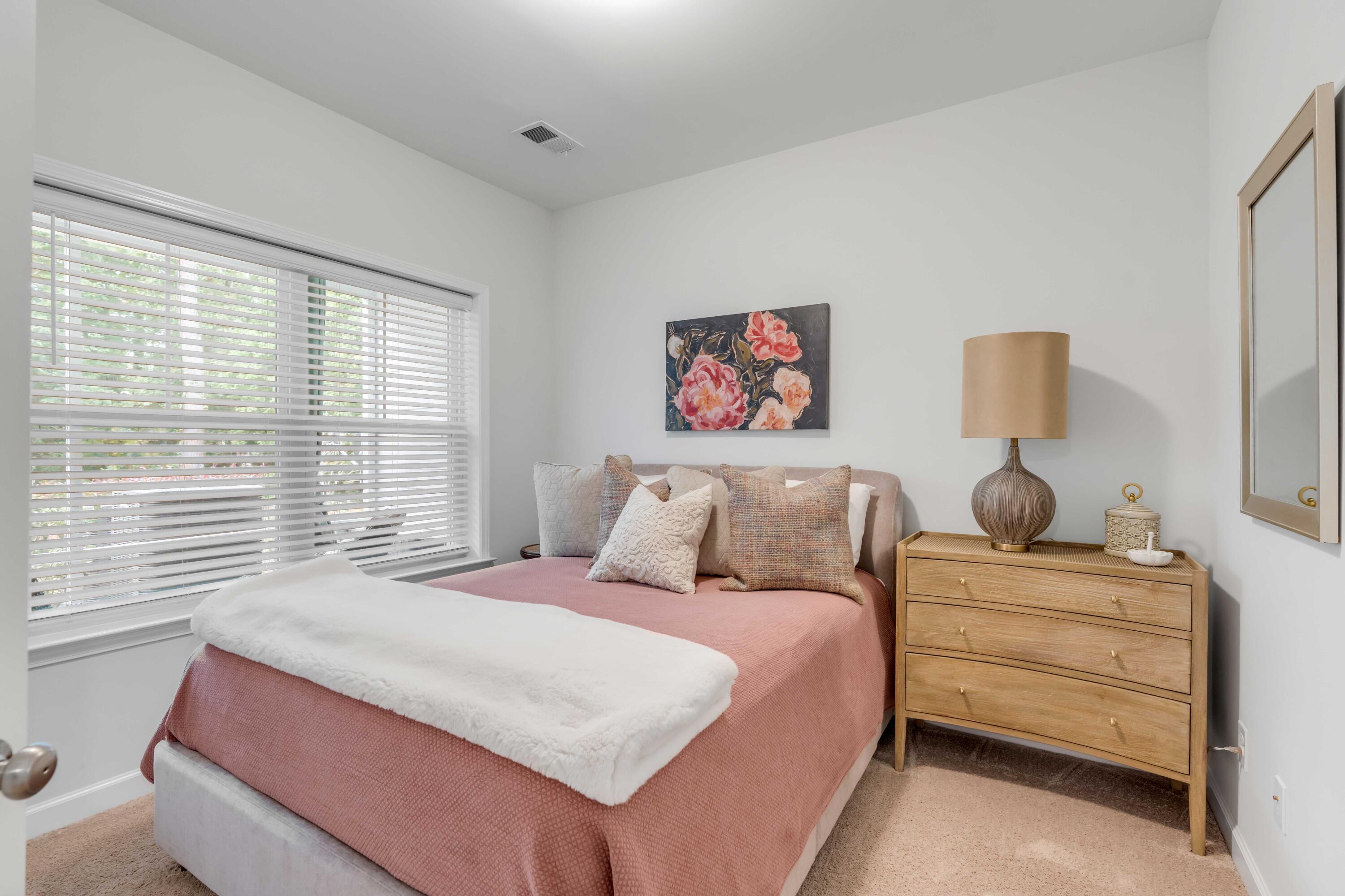 1558 Moss Spring Road Mount Pleasant, SC 29466 - Photo 27 of 39 Guest Bedroom