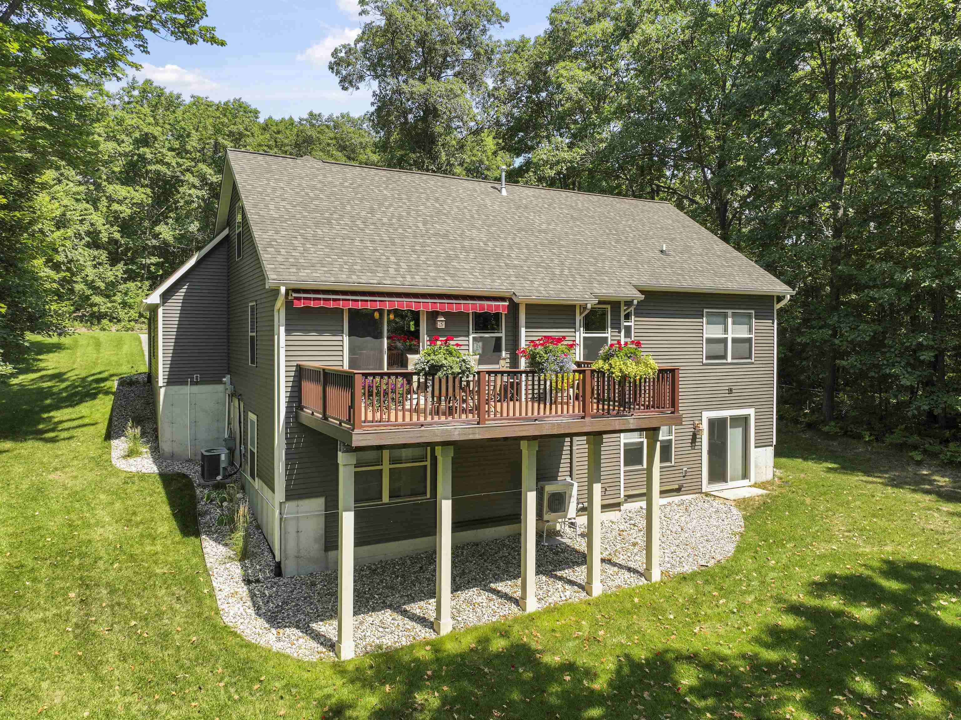 180 Hunters Ridge Cadillac, MI 49601 - Photo 2 of 63