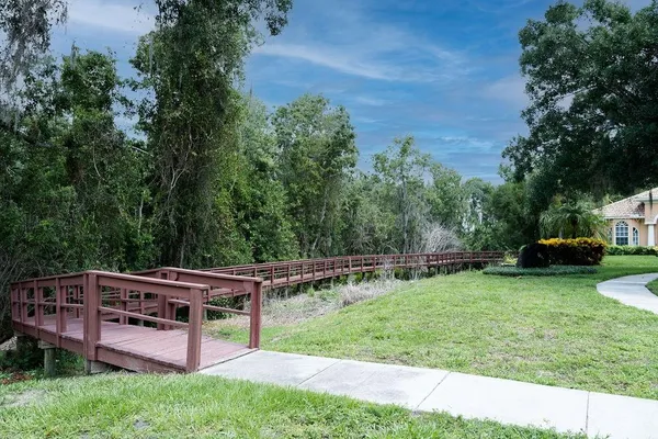$2,600 | 1282 Paradise Lake Drive, Tarpon Springs, FL 34689