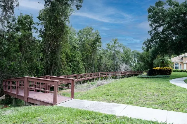 $2,800 | 1282 Paradise Lake Drive, Tarpon Springs, FL 34689