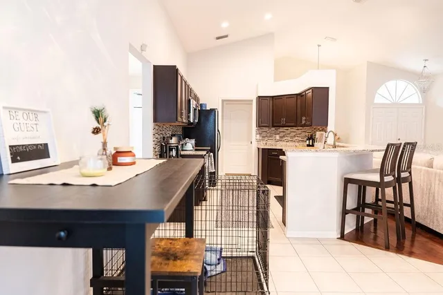 $2,800 | 1282 Paradise Lake Drive, Tarpon Springs, FL 34689