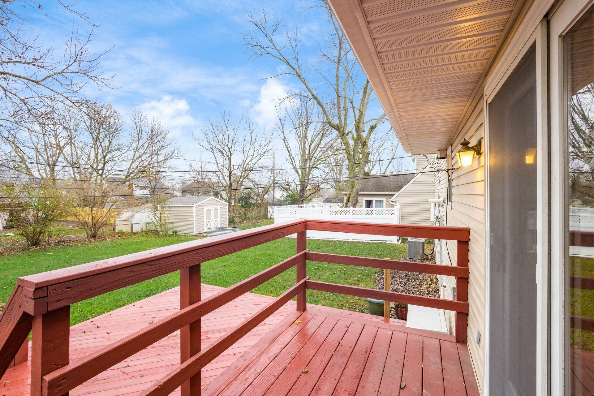 1082 Bernard Road Columbus, OH 43221 - Photo 29 of 35 Back Deck