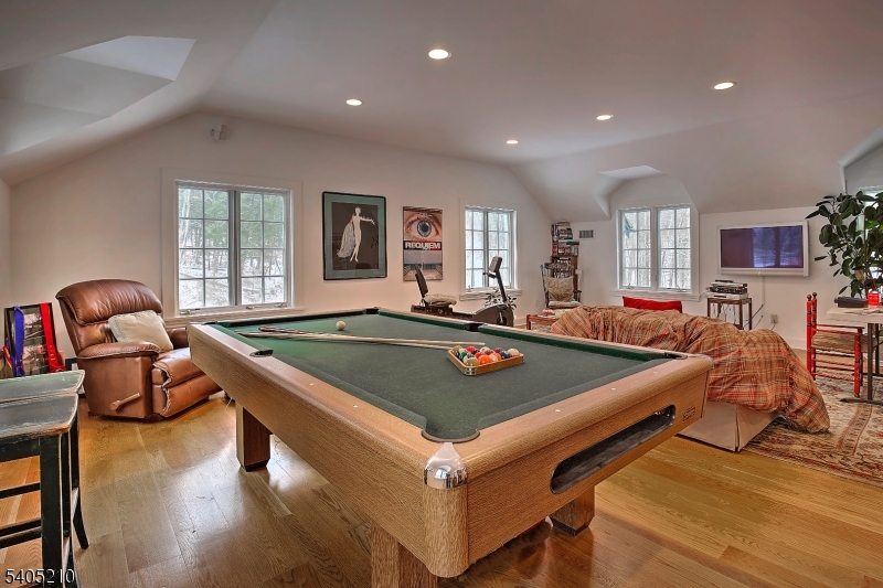 205 Longview Road Bedminster, NJ 07931 - Photo 16 of 27